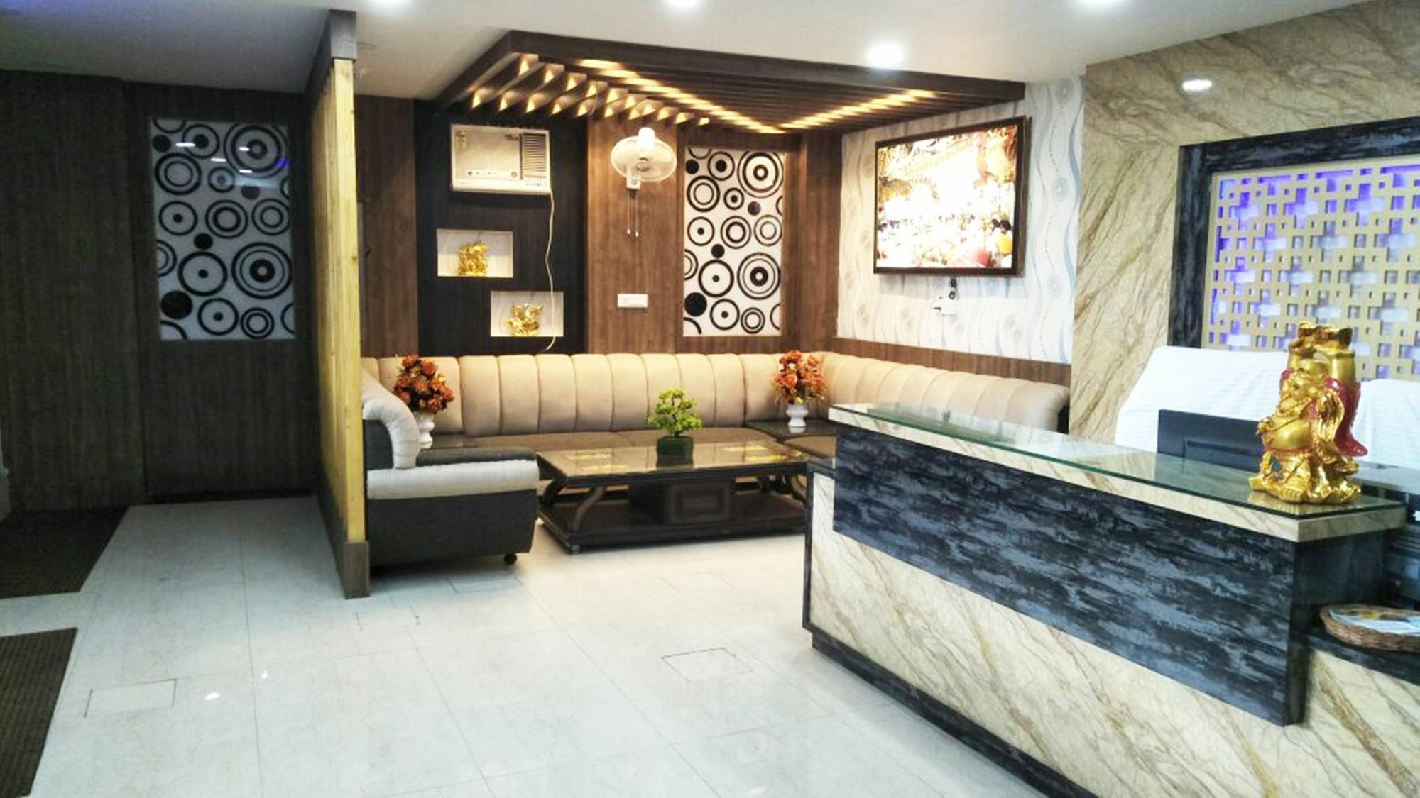 R.S Hotel & Restaurant Amritsar Esterno foto